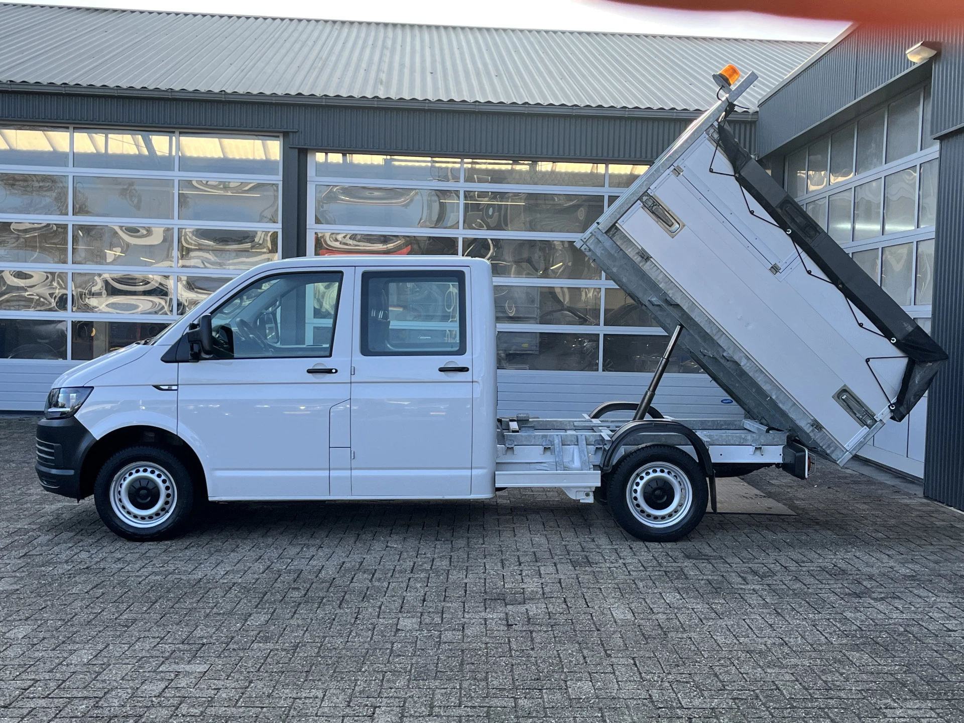 Hoofdafbeelding Volkswagen Transporter