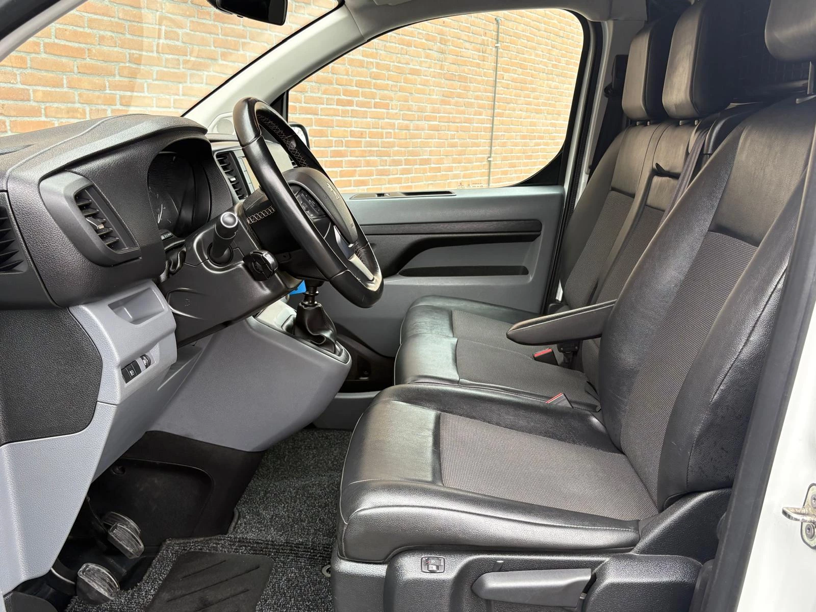 Hoofdafbeelding Peugeot Expert