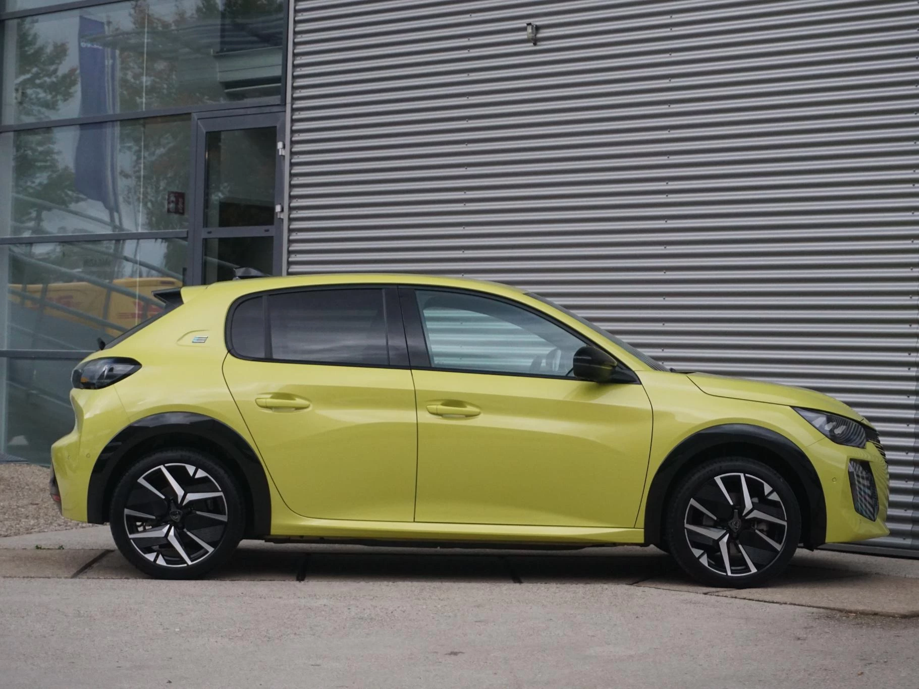 Hoofdafbeelding Peugeot e-208