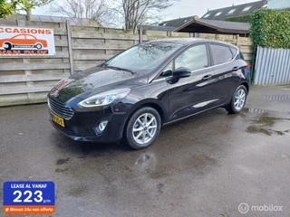 Ford Fiesta 1.0  Titanium Stuur,Stoelen,Ruit verwarming
