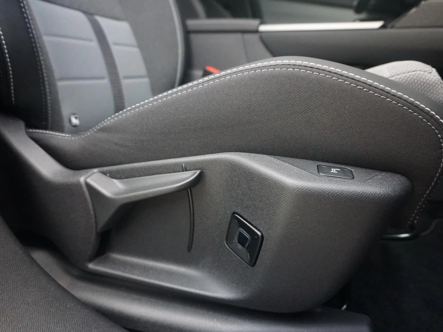 Hoofdafbeelding Opel Grandland