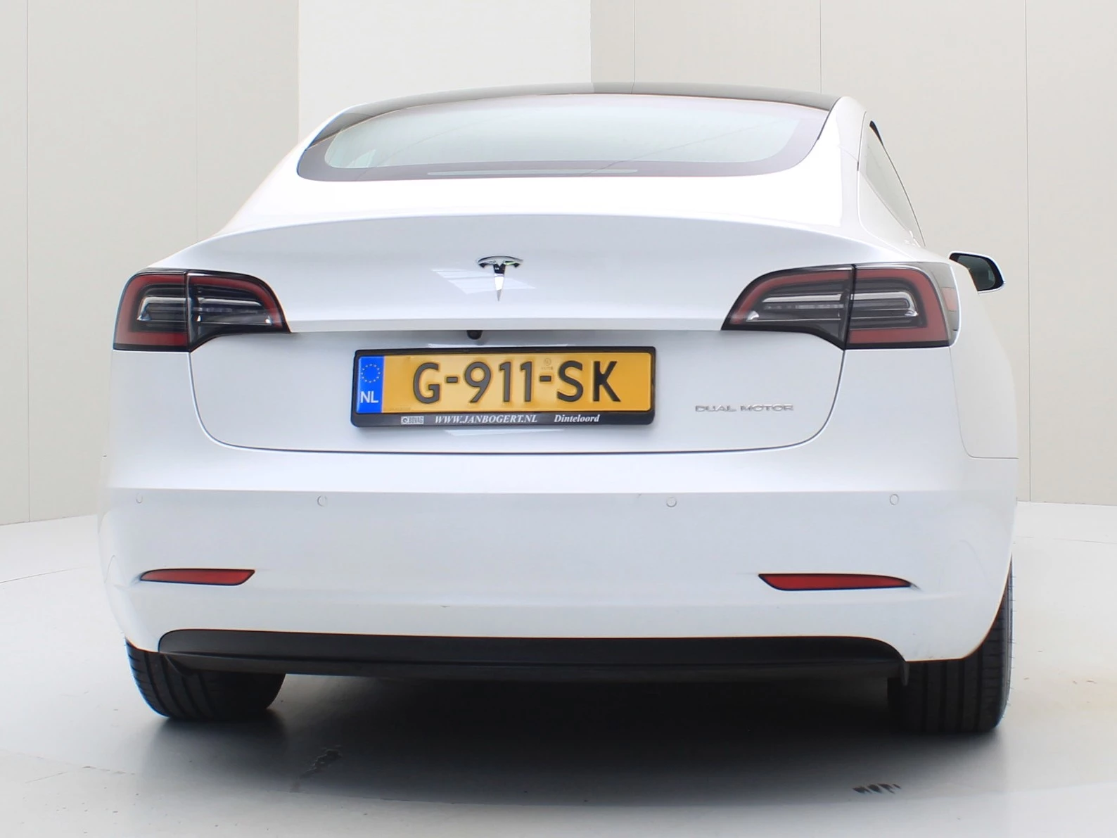 Hoofdafbeelding Tesla Model 3