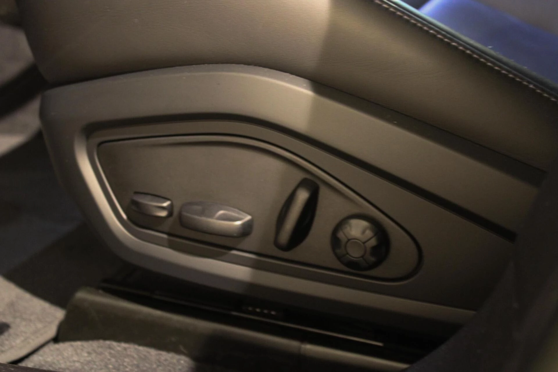 Hoofdafbeelding Porsche Taycan