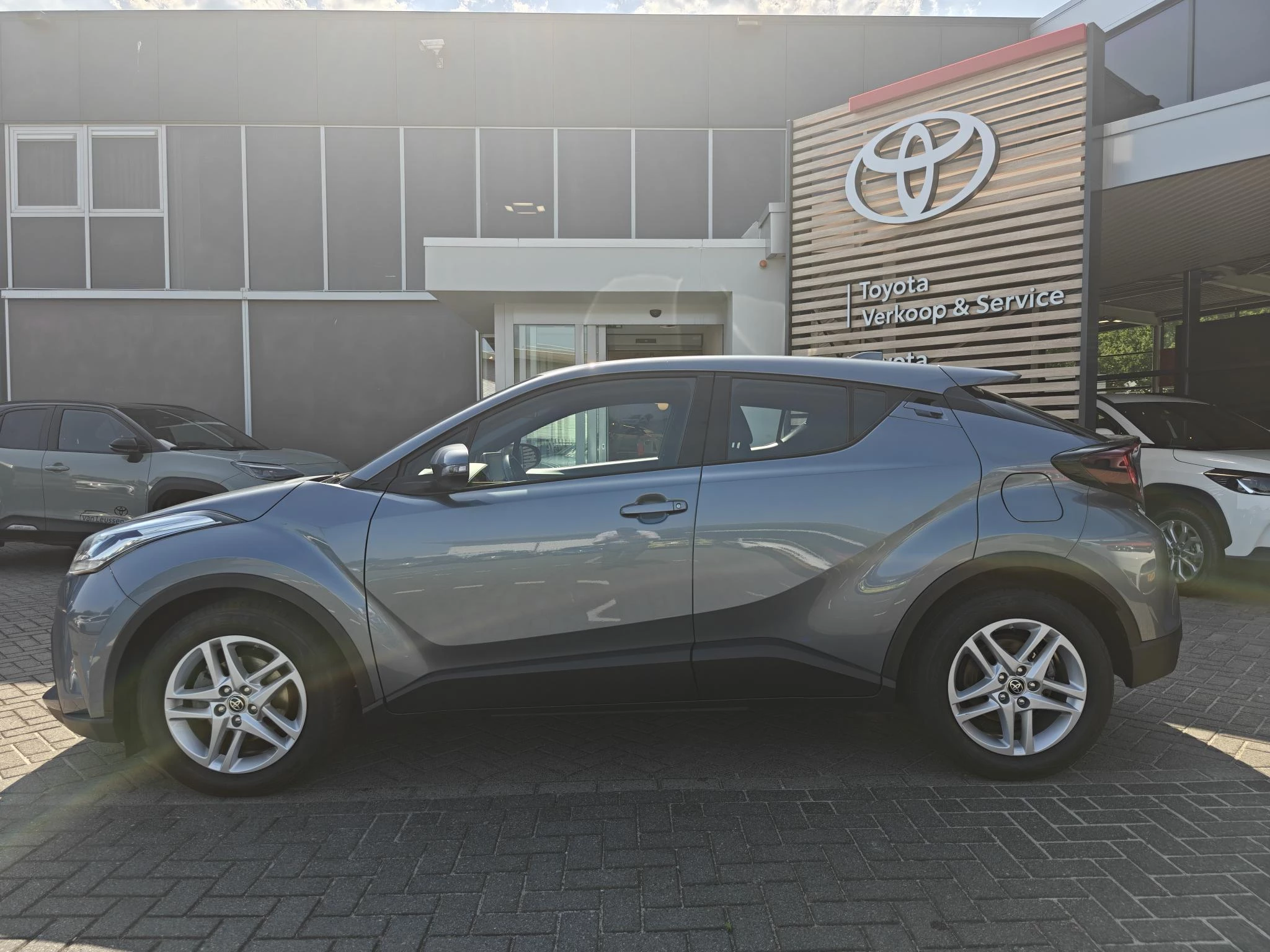 Hoofdafbeelding Toyota C-HR