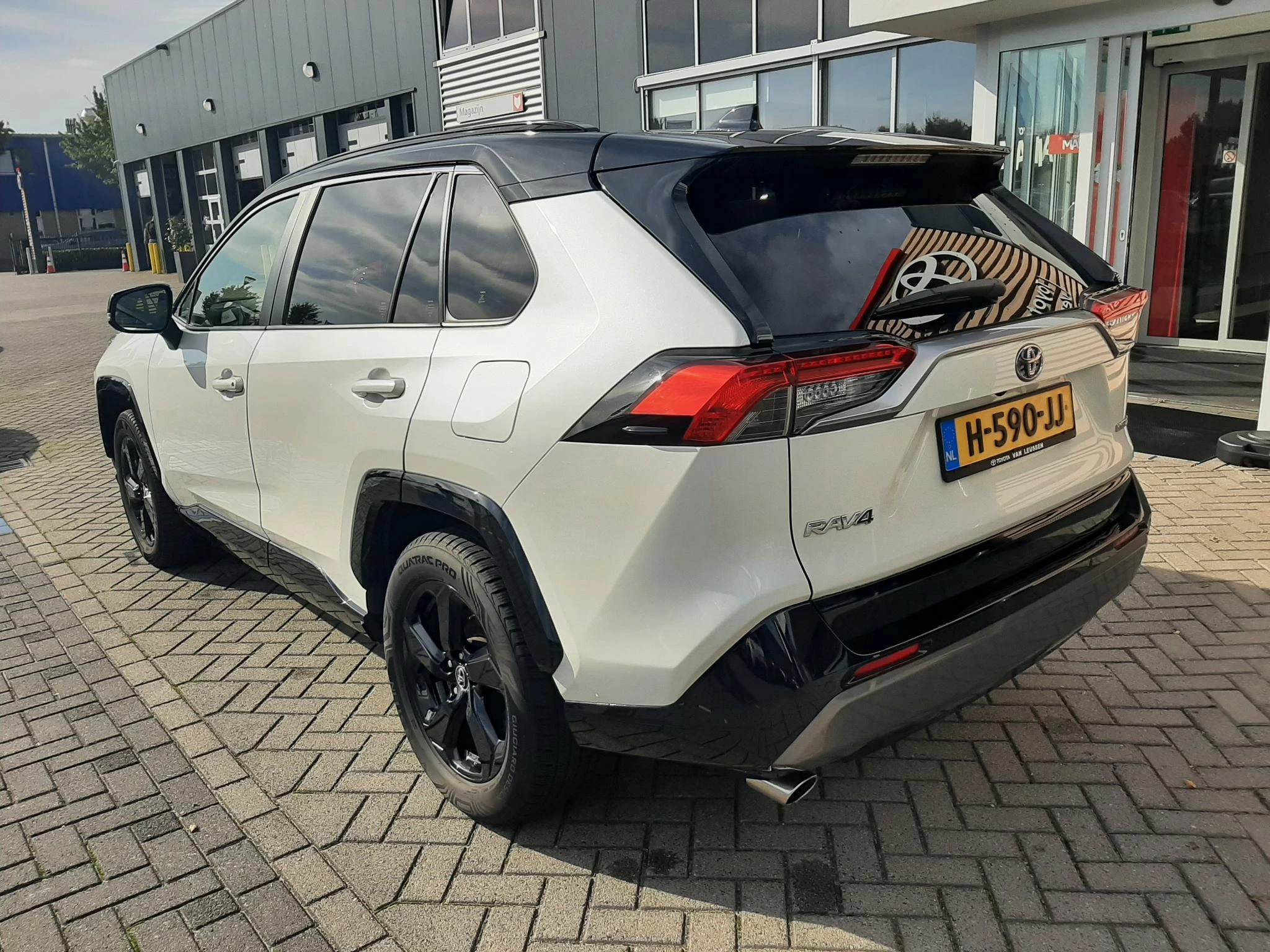 Hoofdafbeelding Toyota RAV4