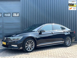 Volkswagen Passat 1.5 TSI Elegance Business R Line