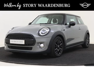 MINI Cooper Hatchback Pepper Automaat / LED / Park Assistant / Comfortstoelen / Stoelverwarming / Navigatie