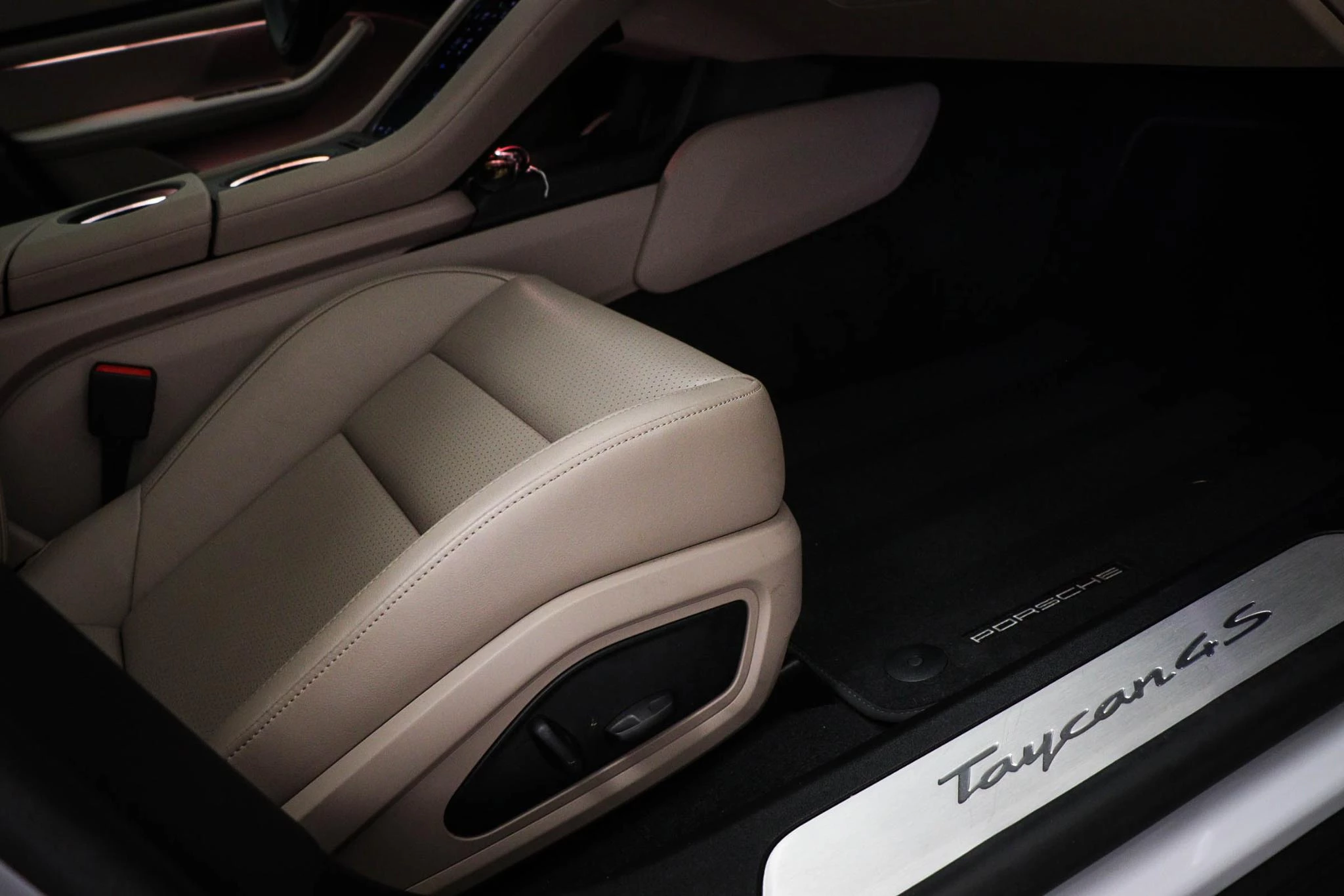 Hoofdafbeelding Porsche Taycan