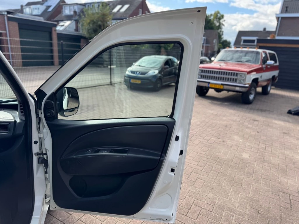 Hoofdafbeelding Opel Combo