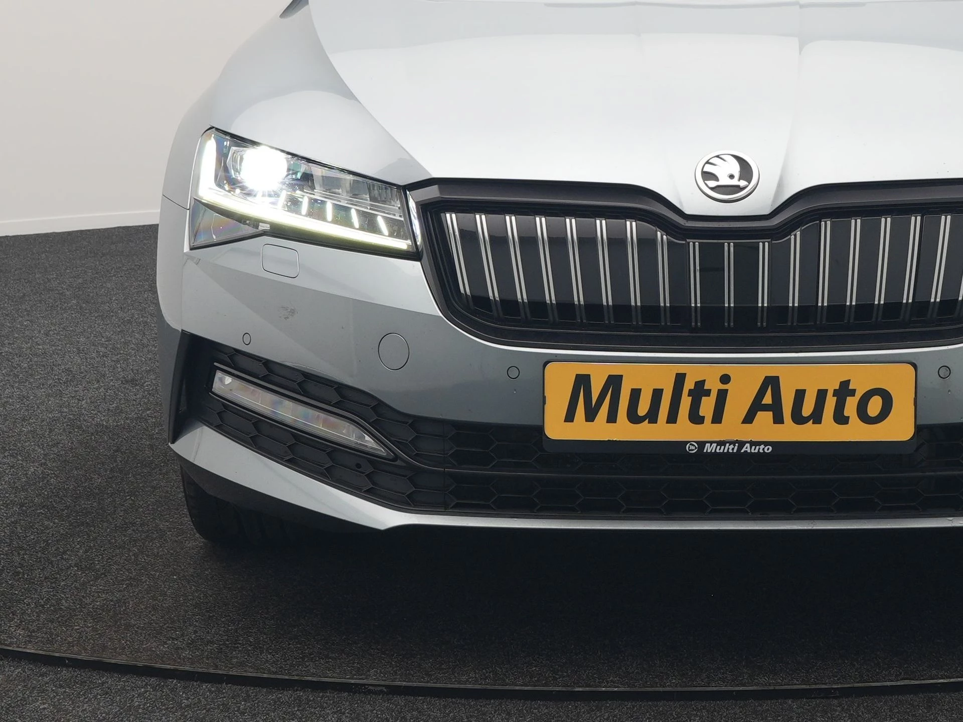 Hoofdafbeelding Škoda Superb