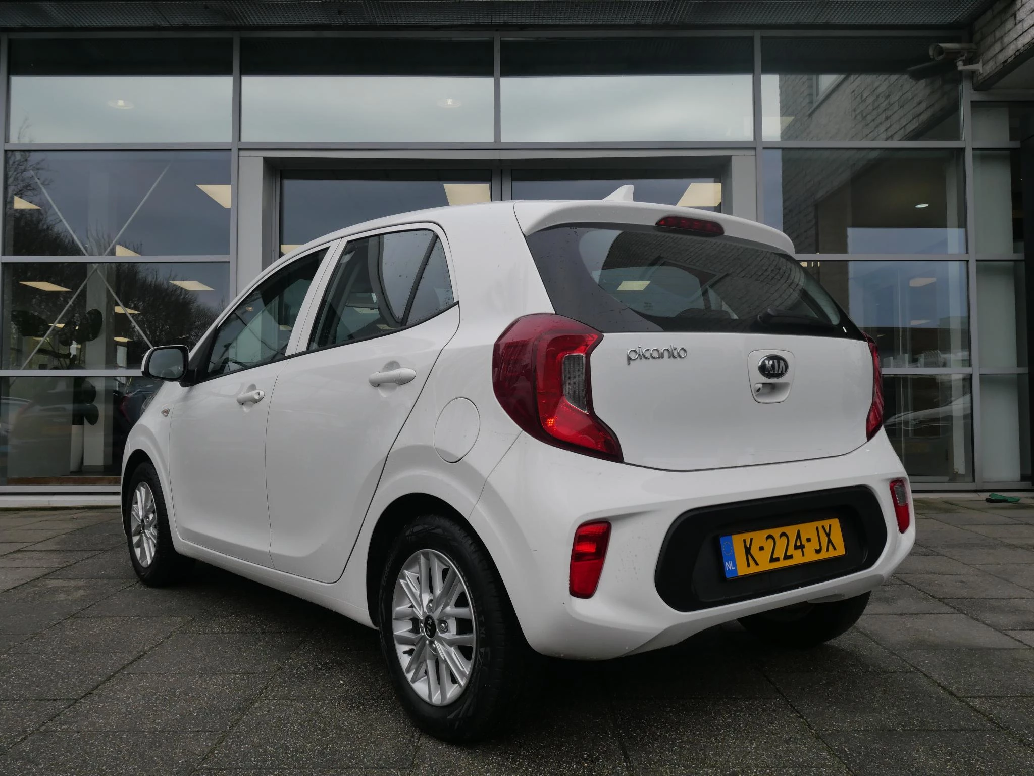 Hoofdafbeelding Kia Picanto