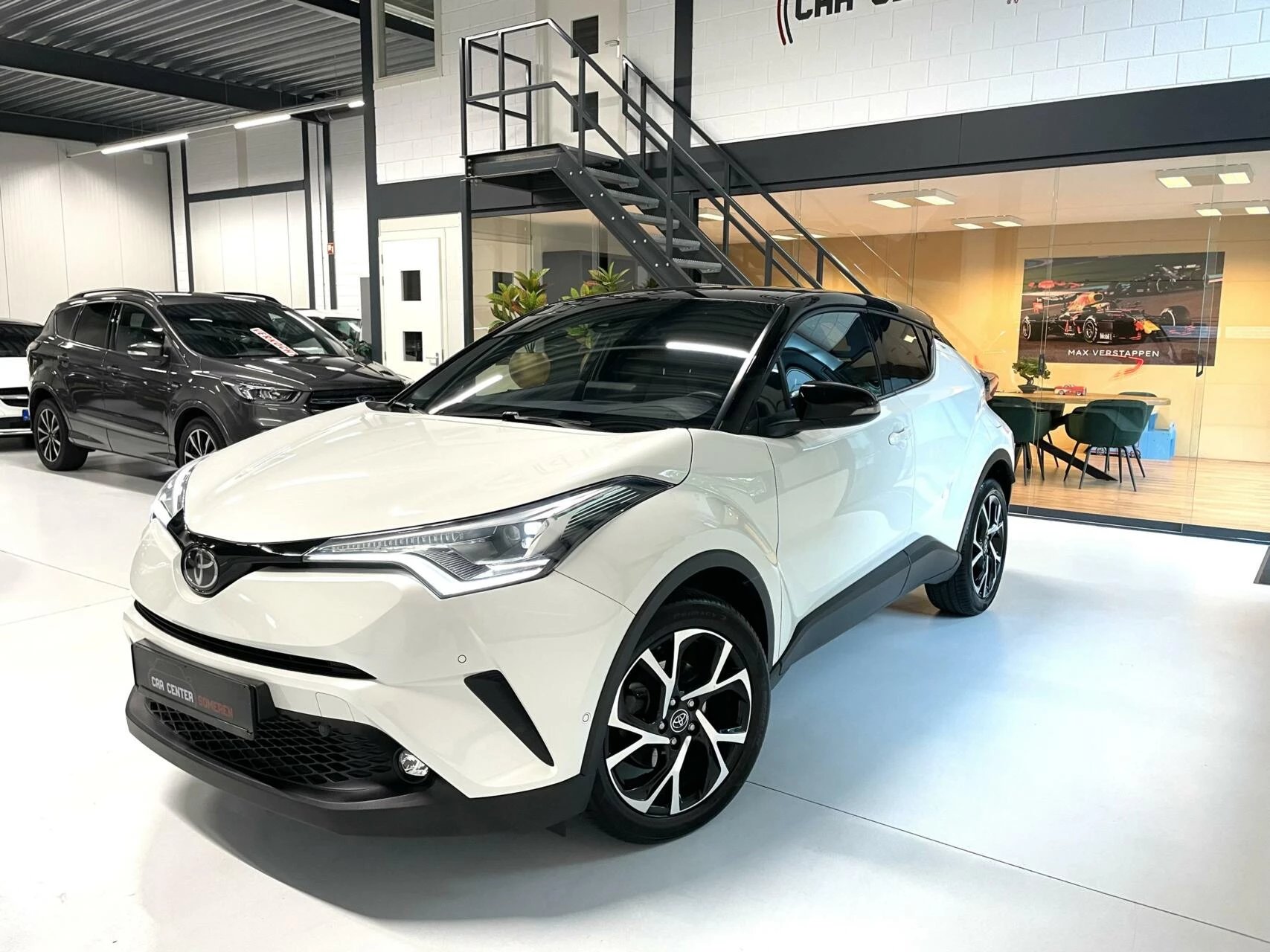 Hoofdafbeelding Toyota C-HR