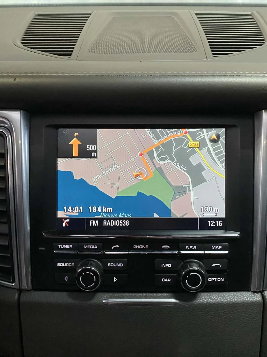 Hoofdafbeelding Porsche Macan