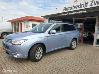 Hoofdafbeelding Mitsubishi Outlander Mitsubishi Outlander 2.0 PHEV Instyle* KLIMA* NAVI-CRUISE