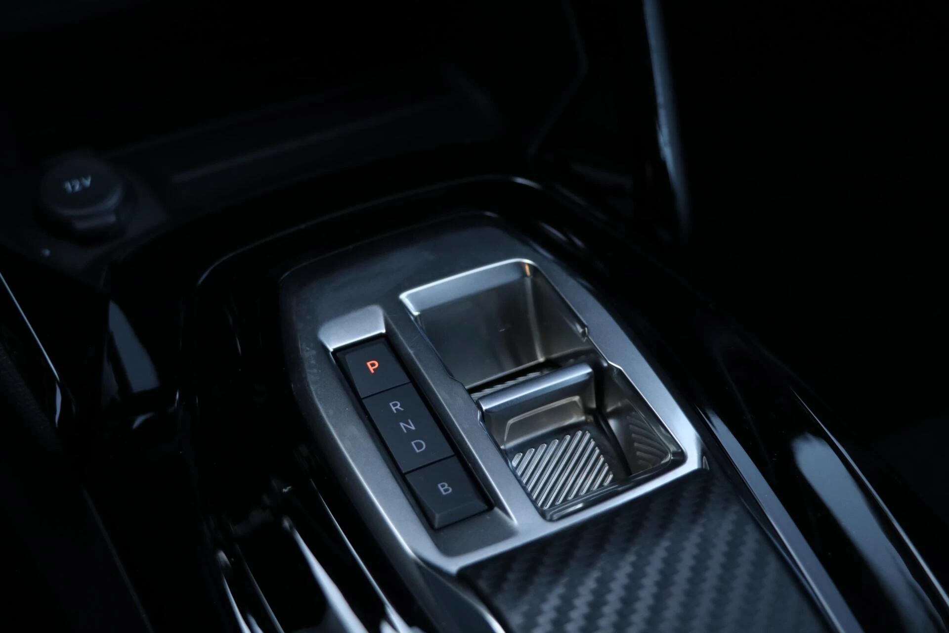 Hoofdafbeelding Peugeot e-2008