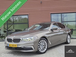 BMW 5-serie 530d High Executive Luxury Line |Softclose|Schuifdak|Ambient|Adaptieve cruise control|Camera|Navi|Massage