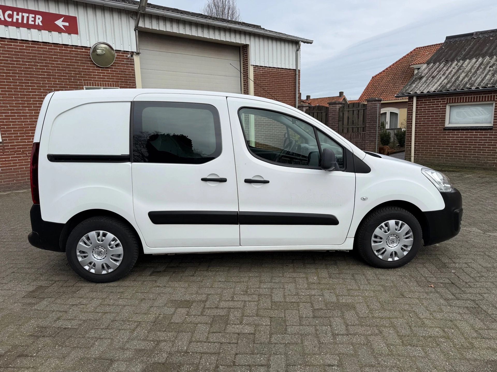 Hoofdafbeelding Peugeot Partner