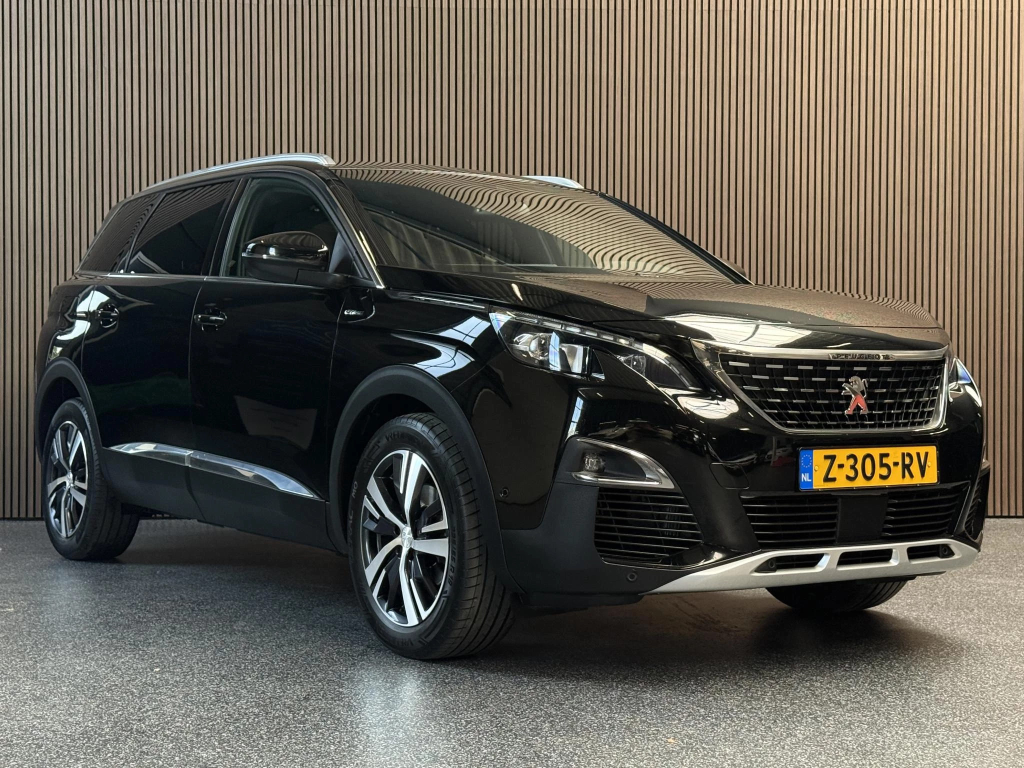 Hoofdafbeelding Peugeot 5008