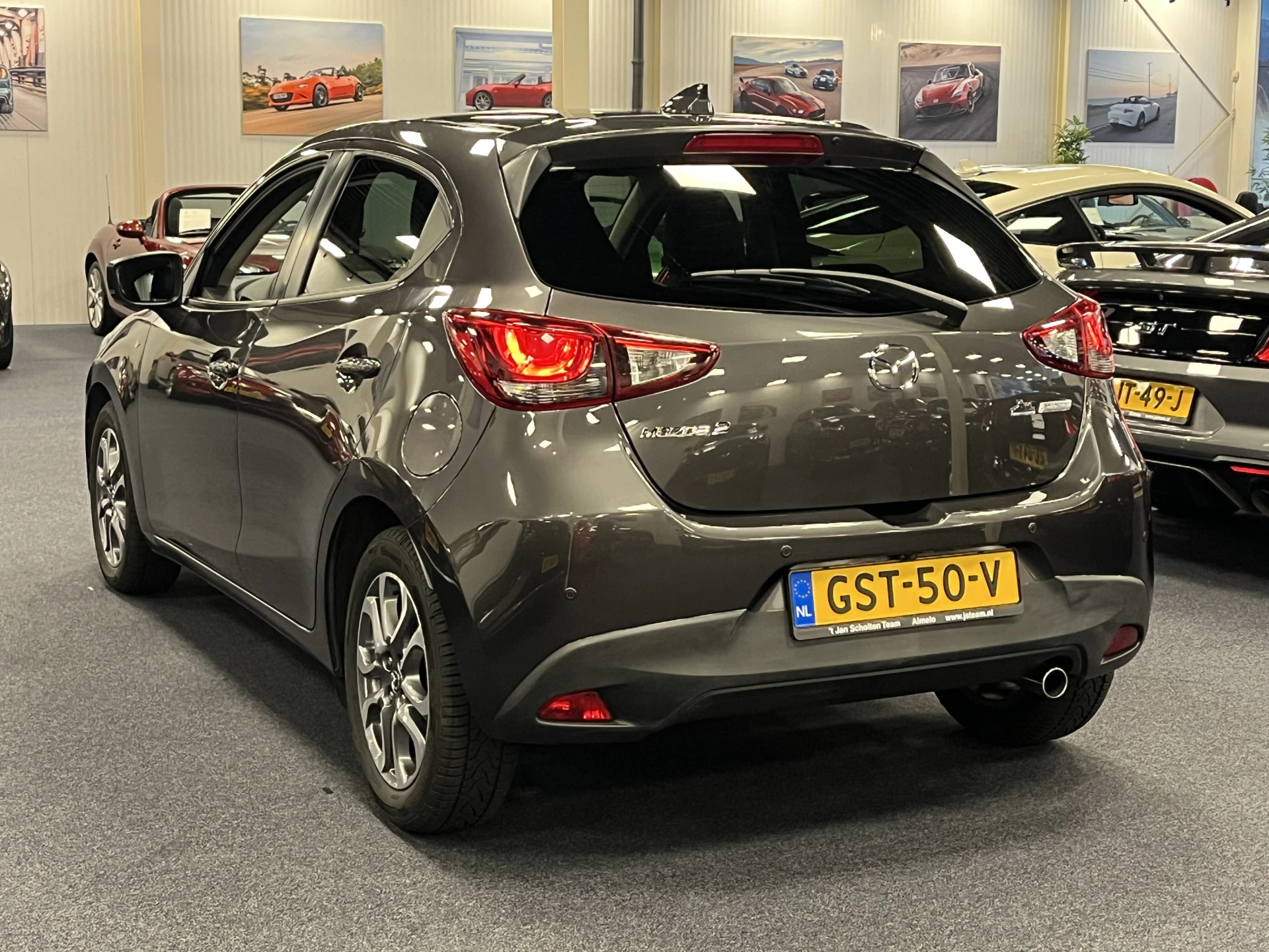 Hoofdafbeelding Mazda 2