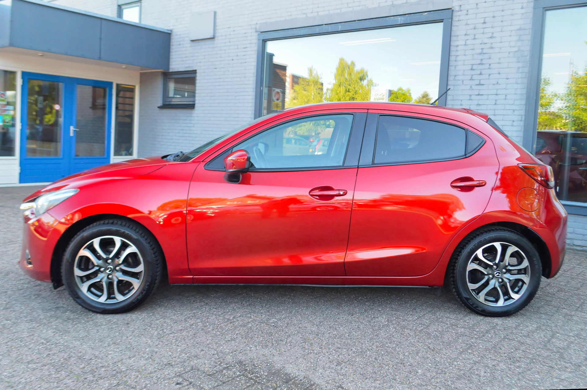 Hoofdafbeelding Mazda 2