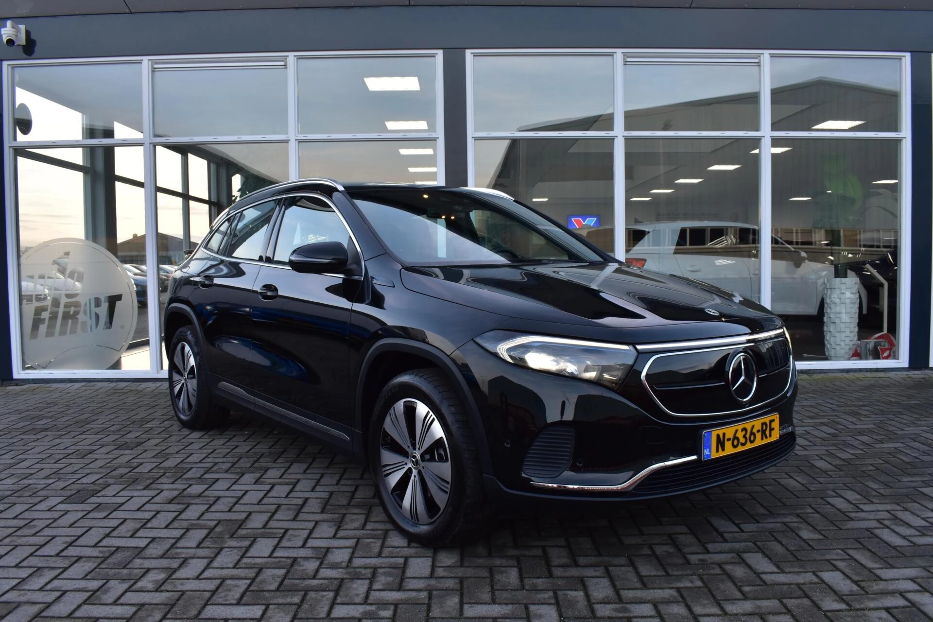 Hoofdafbeelding Mercedes-Benz EQA