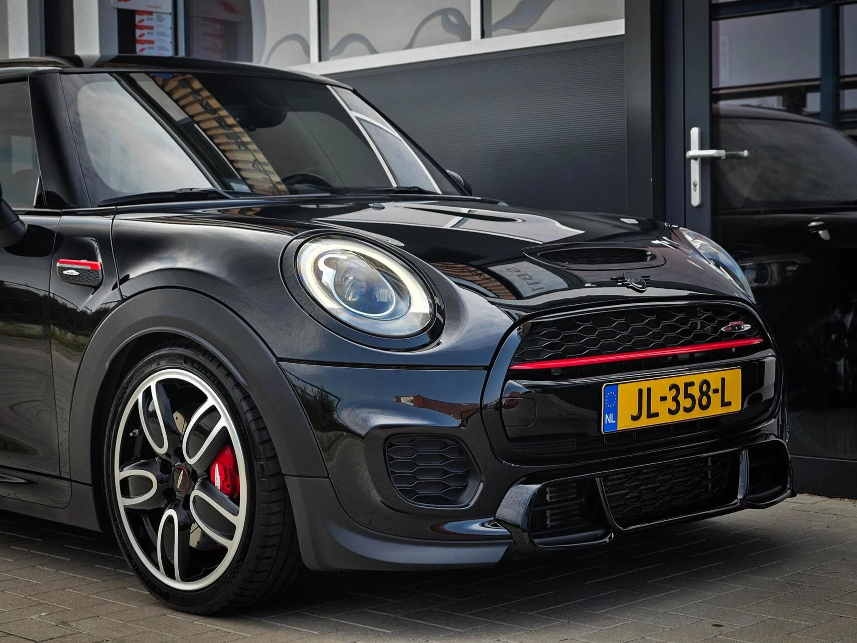 Hoofdafbeelding MINI Cooper