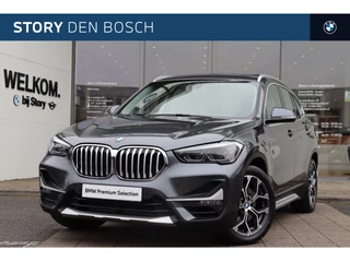BMW X1 xDrive25e High Executive xLine Automaat / Panoramadak / Trekhaak / Achteruitrijcamera / Head-Up / Adaptieve LED / Stoelverwarming