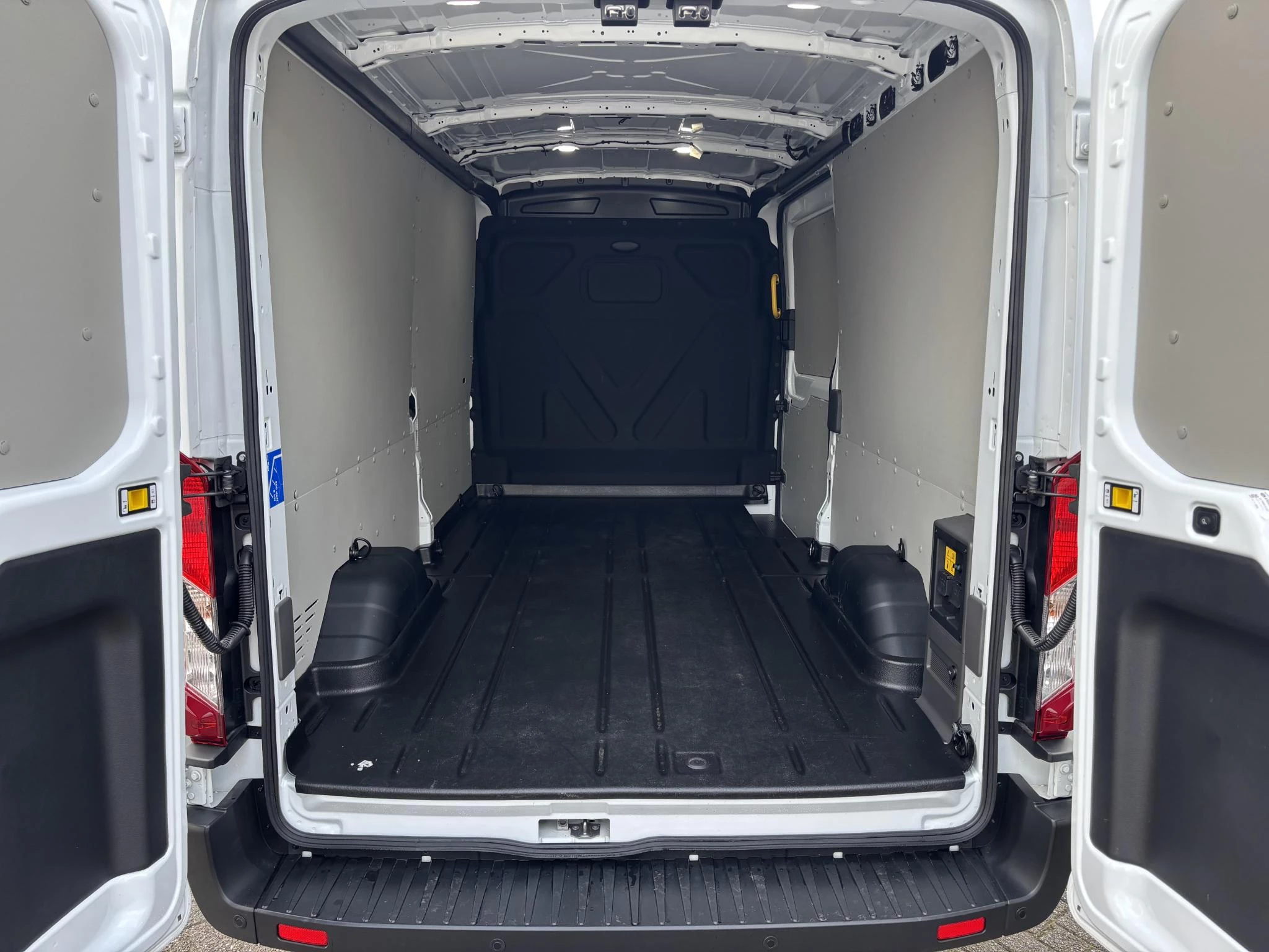 Hoofdafbeelding Ford E-Transit