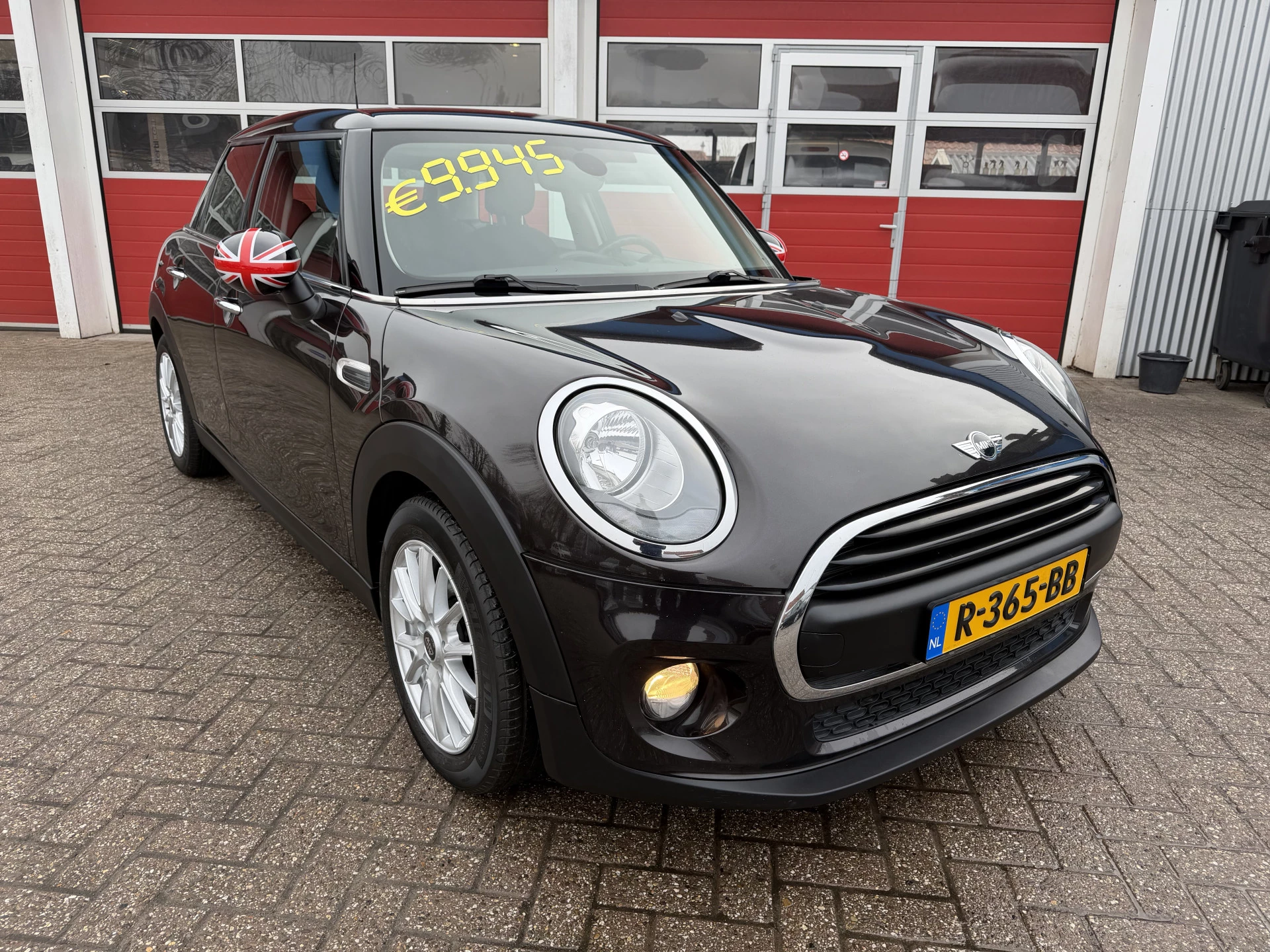 Hoofdafbeelding MINI One