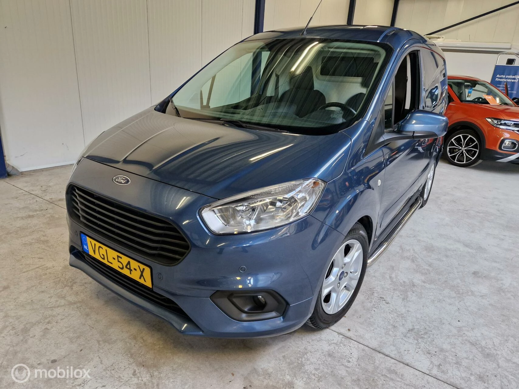 Hoofdafbeelding Ford Transit Courier