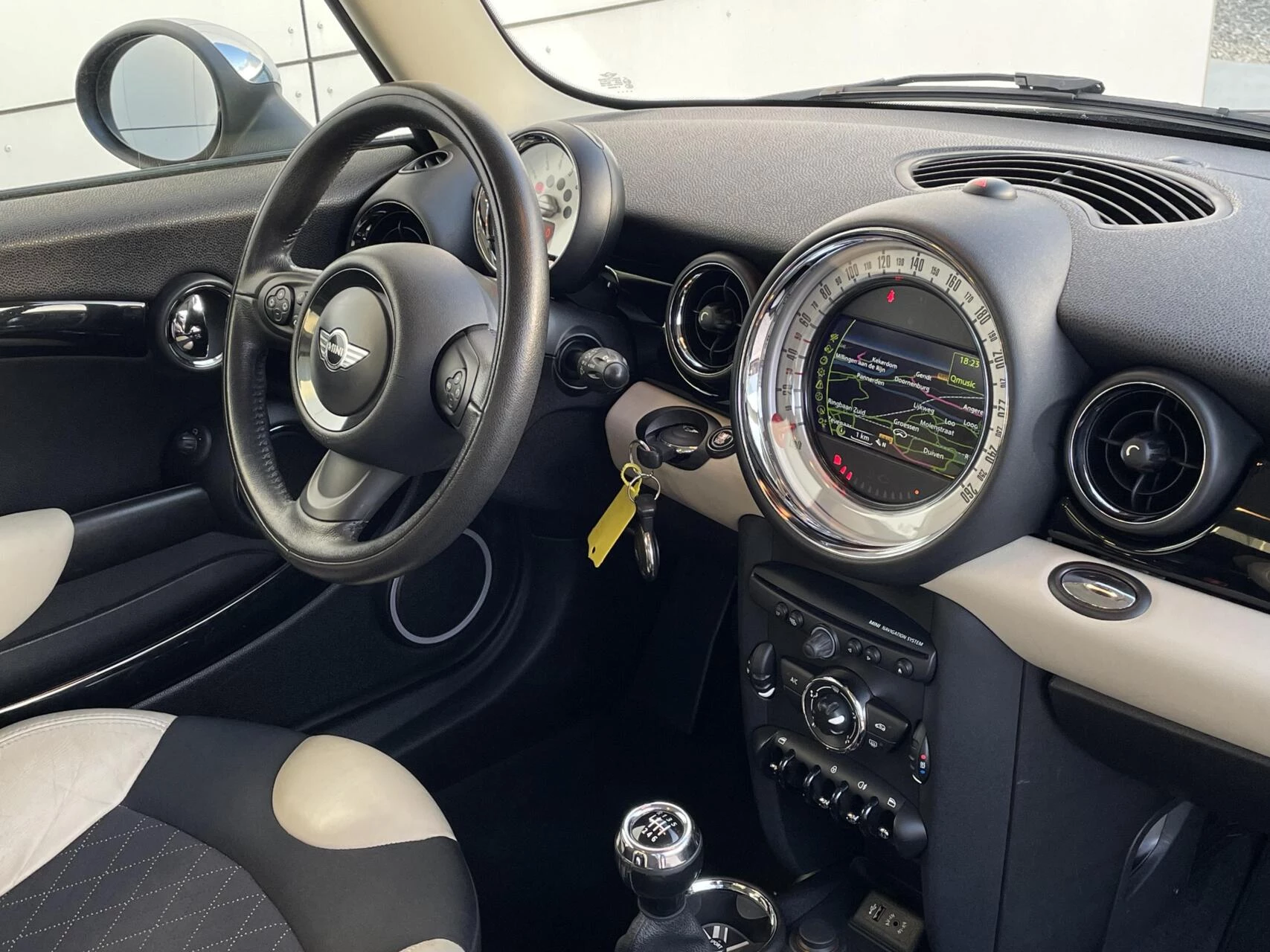 Hoofdafbeelding MINI One