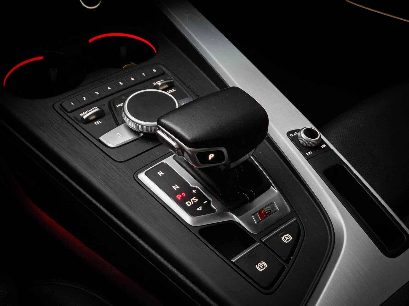 Hoofdafbeelding Audi S4