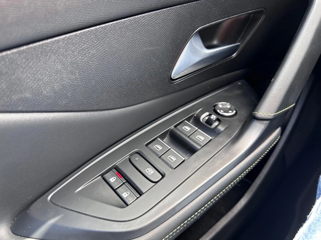 Hoofdafbeelding Peugeot 408