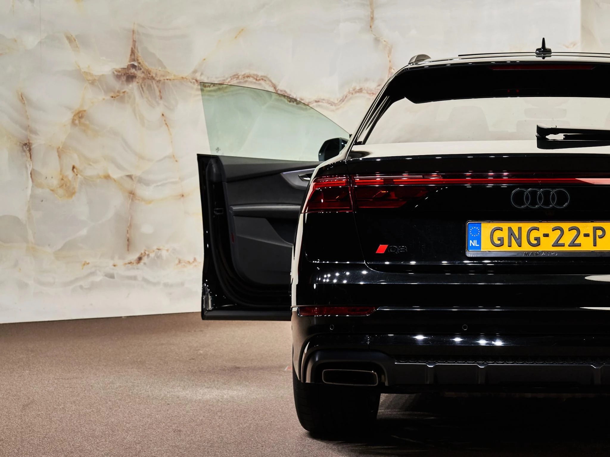 Hoofdafbeelding Audi Q8