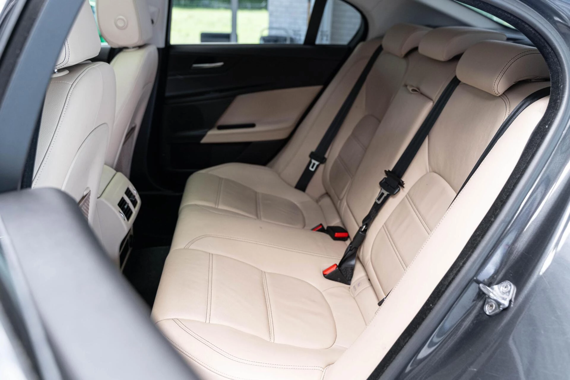 Hoofdafbeelding Jaguar XE