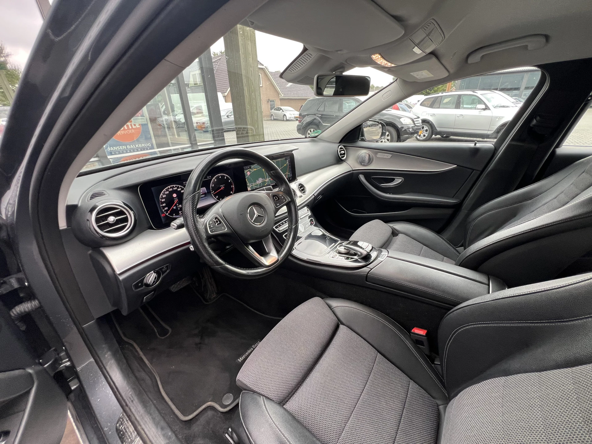 Hoofdafbeelding Mercedes-Benz E-Klasse