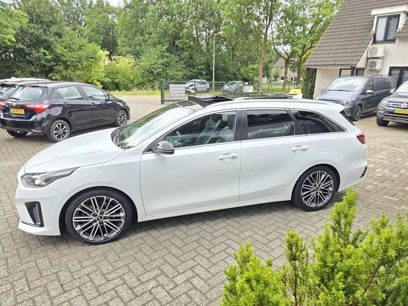 Hoofdafbeelding Kia Ceed Sportswagon