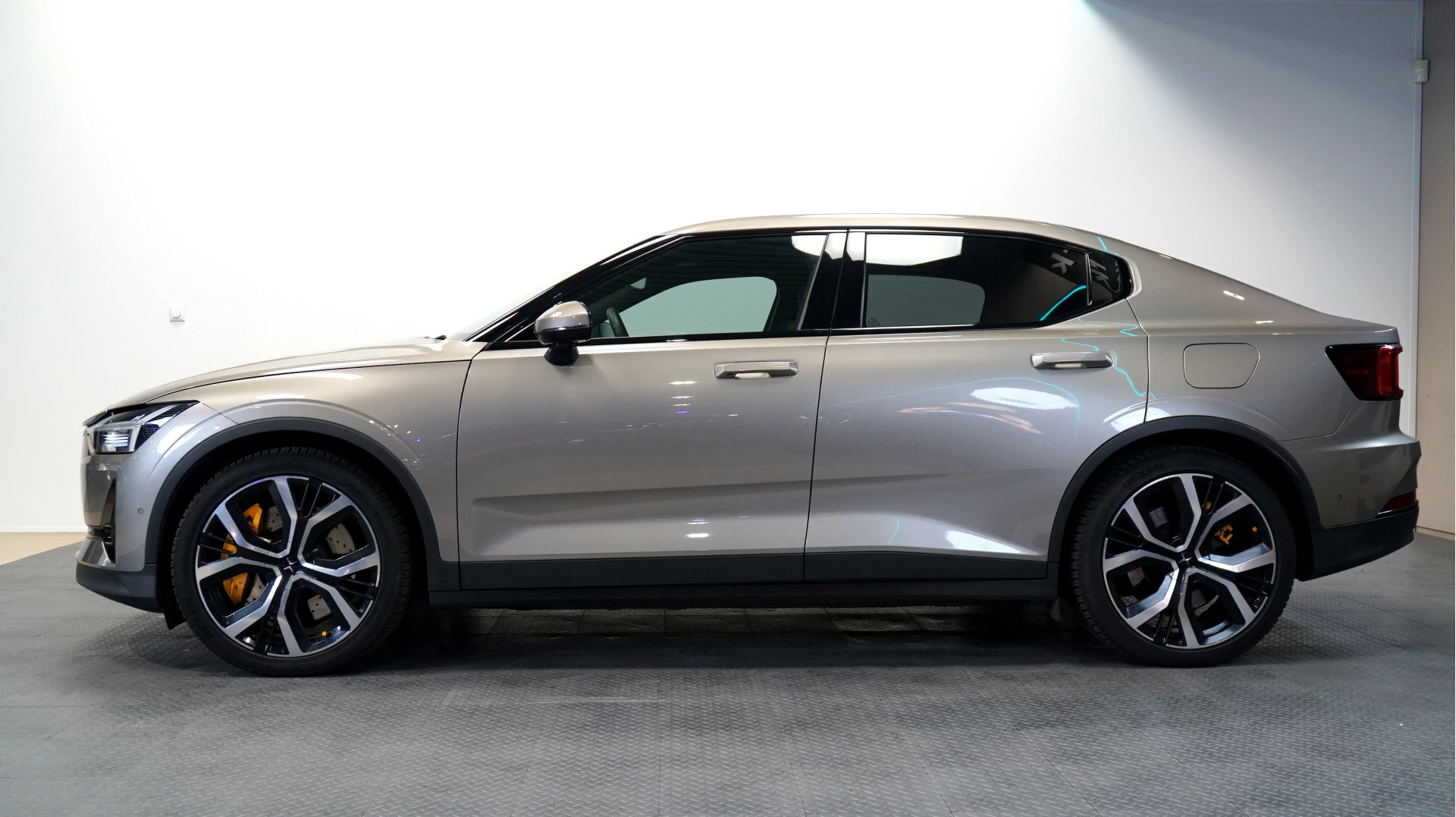 Hoofdafbeelding Polestar 2