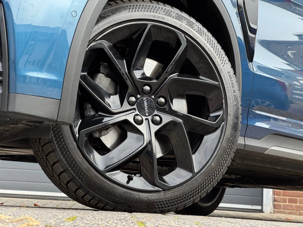 Hoofdafbeelding Lynk & Co 01