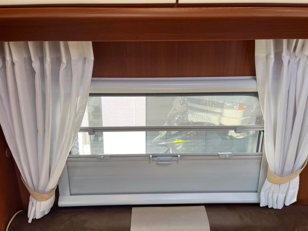 Hoofdafbeelding McLouis P700 Steel 563 Airco Cruise