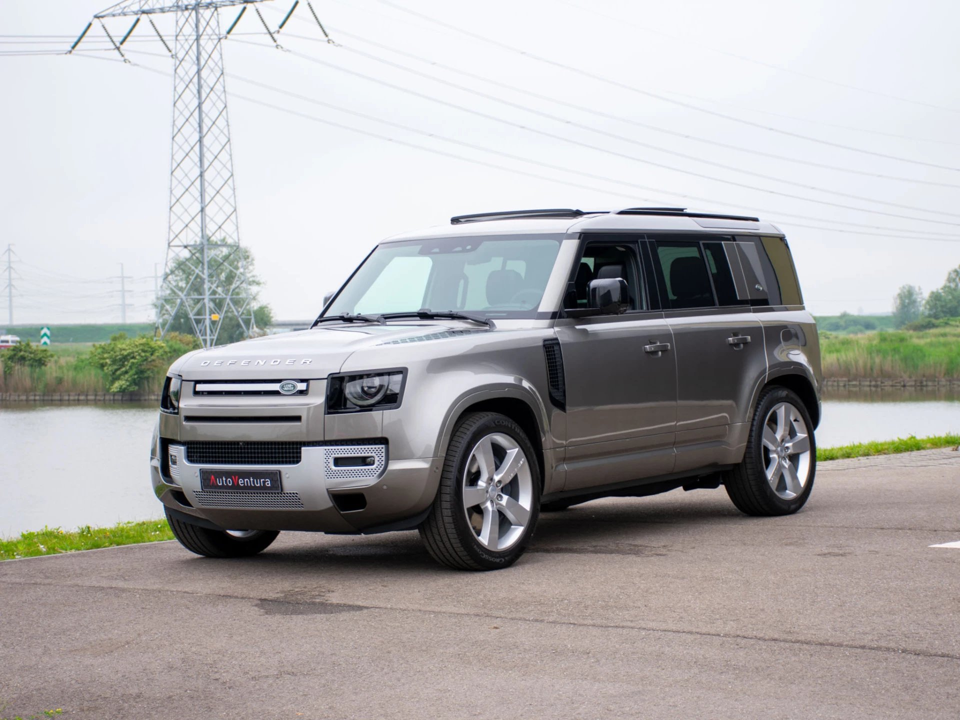 Hoofdafbeelding Land Rover Defender