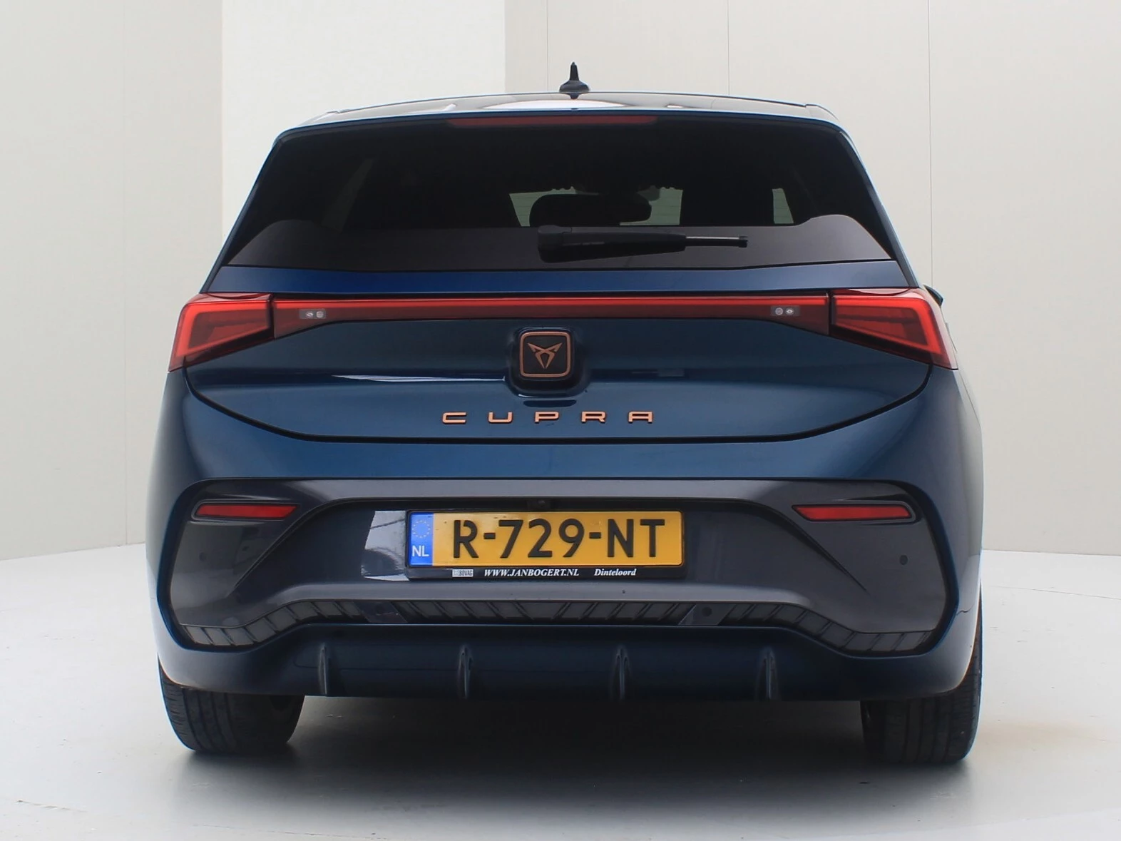 Hoofdafbeelding CUPRA Born