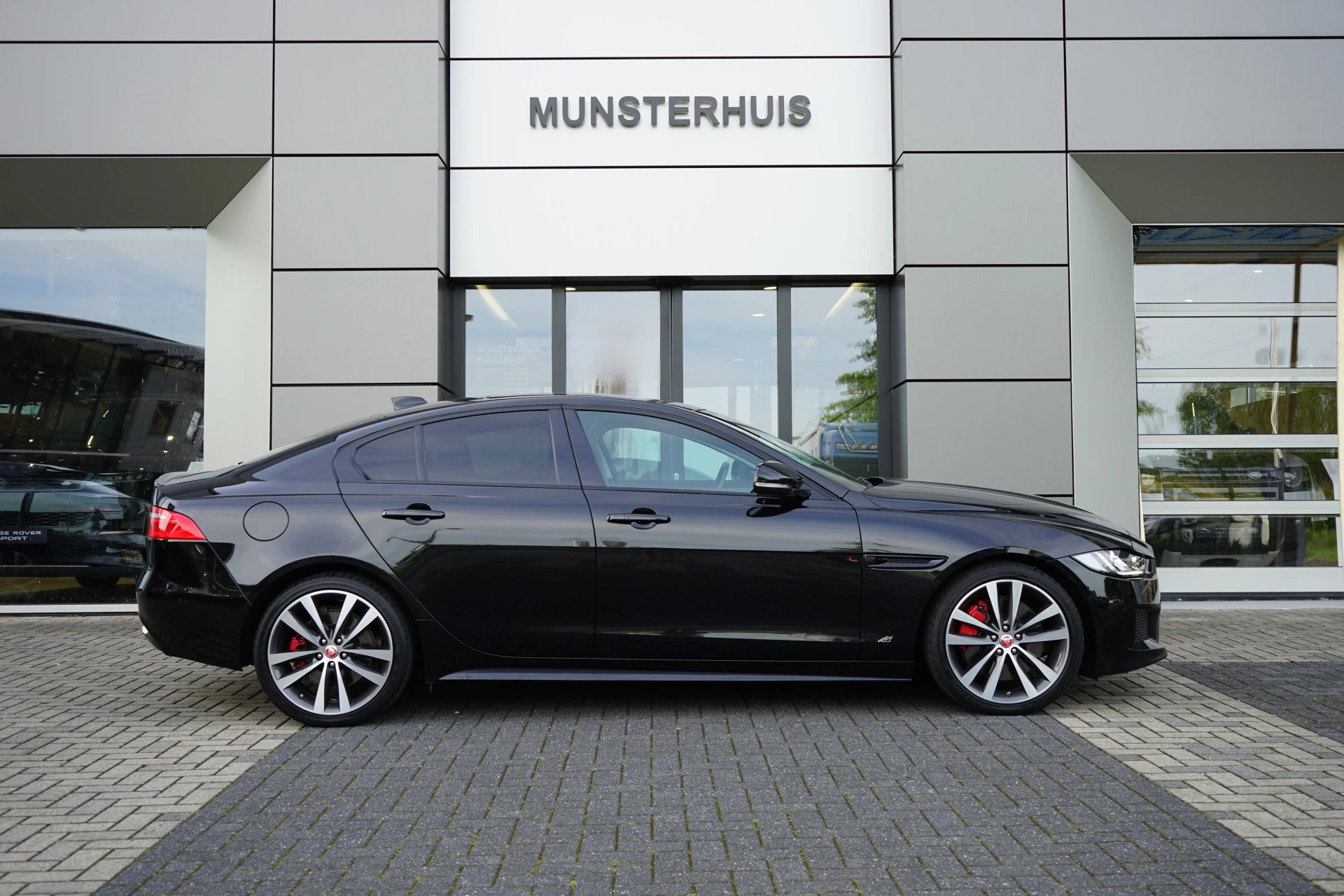 Hoofdafbeelding Jaguar XE