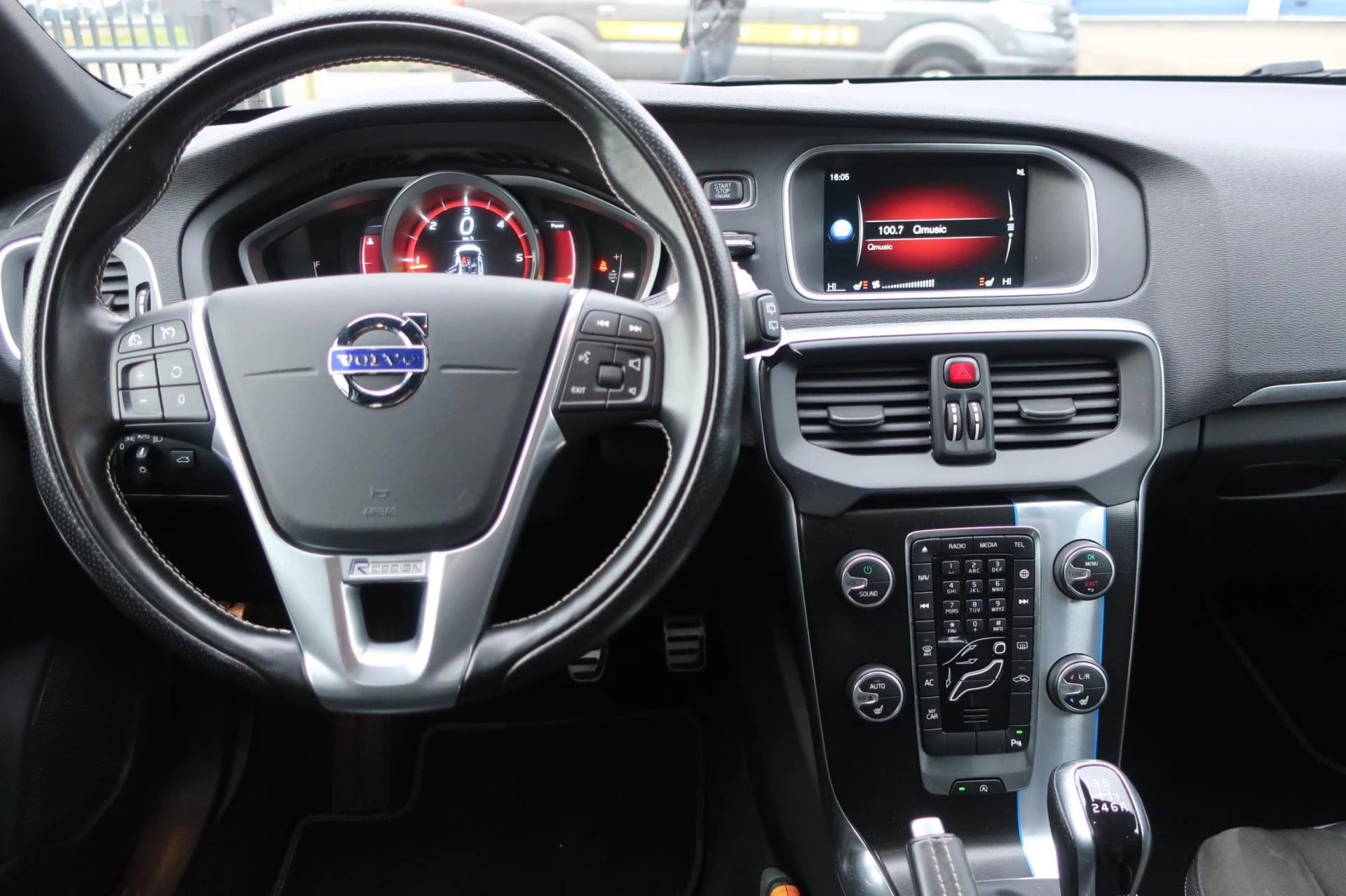Hoofdafbeelding Volvo V40