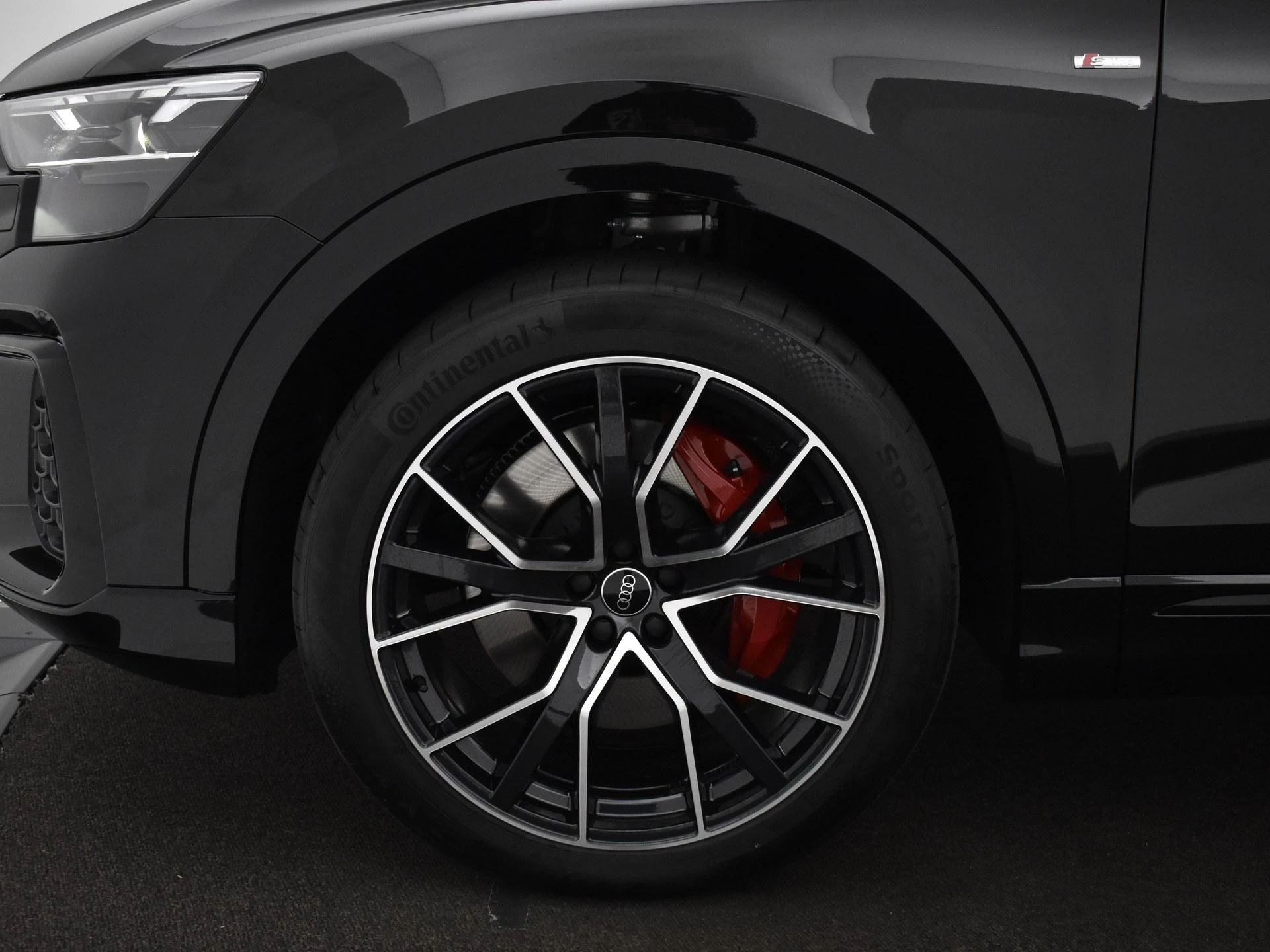 Hoofdafbeelding Audi Q8