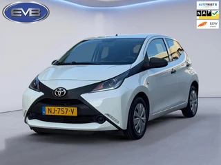 Hoofdafbeelding Toyota Aygo Toyota Aygo 1.0 VVT-i x-now, airco, 5 deurs,Nederlandse auto met nationale auto pas