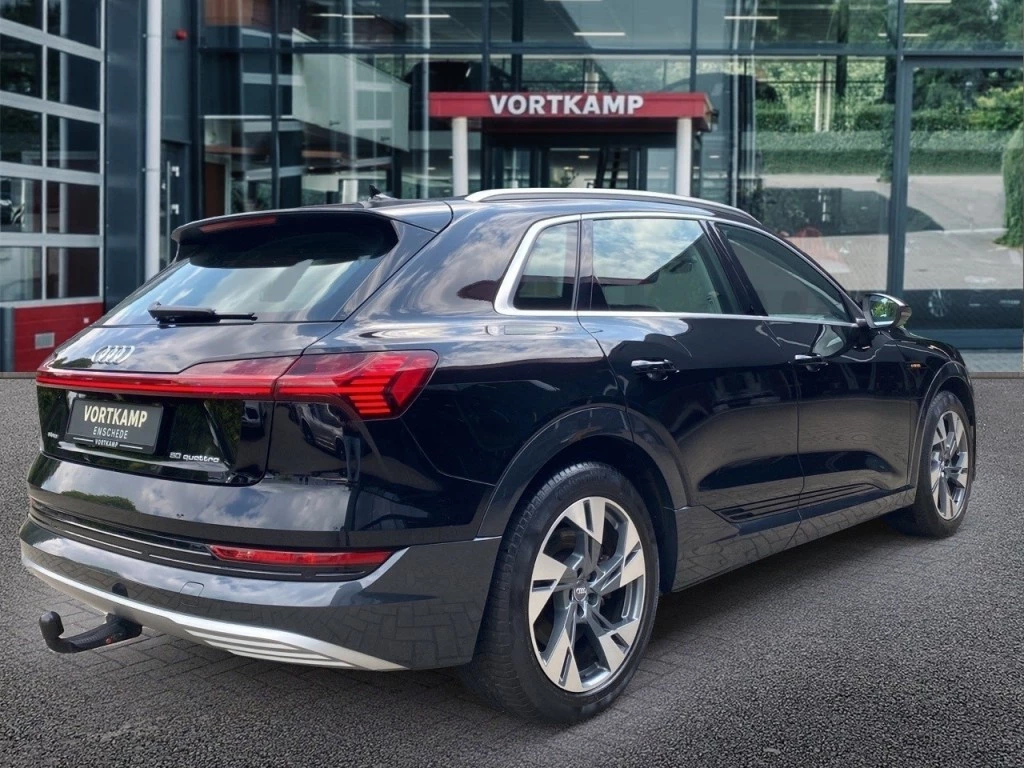 Hoofdafbeelding Audi e-tron
