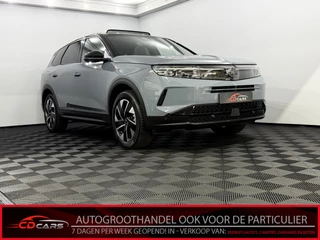 Hoofdafbeelding Opel Grandland Opel Grandland 1.2 Turbo Hybrid GS-e Panoramadak, 360 Camera, Head-up display, Navi, Winterpakket, Keyless start Elektrische achterklep, Half leder, 1 Jaar garantie