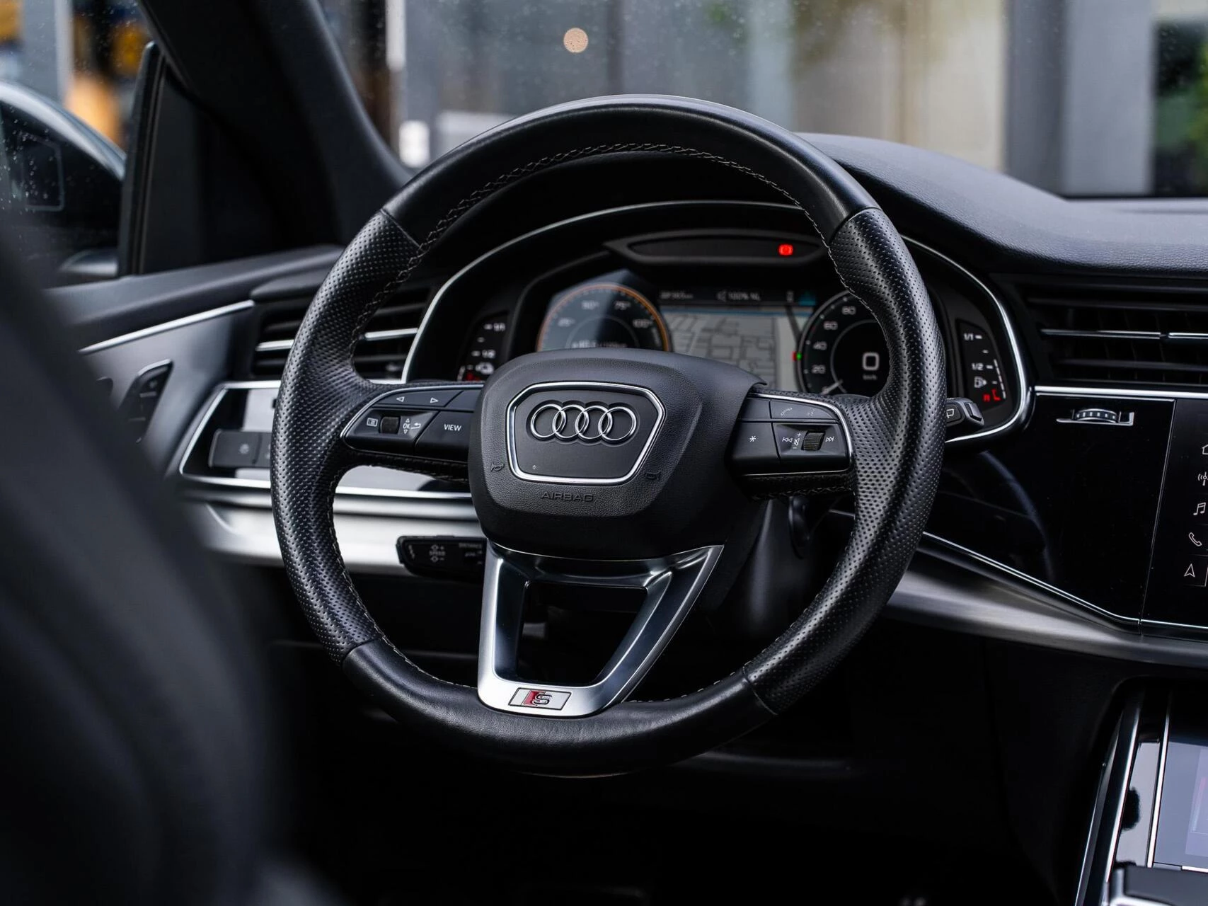 Hoofdafbeelding Audi Q8