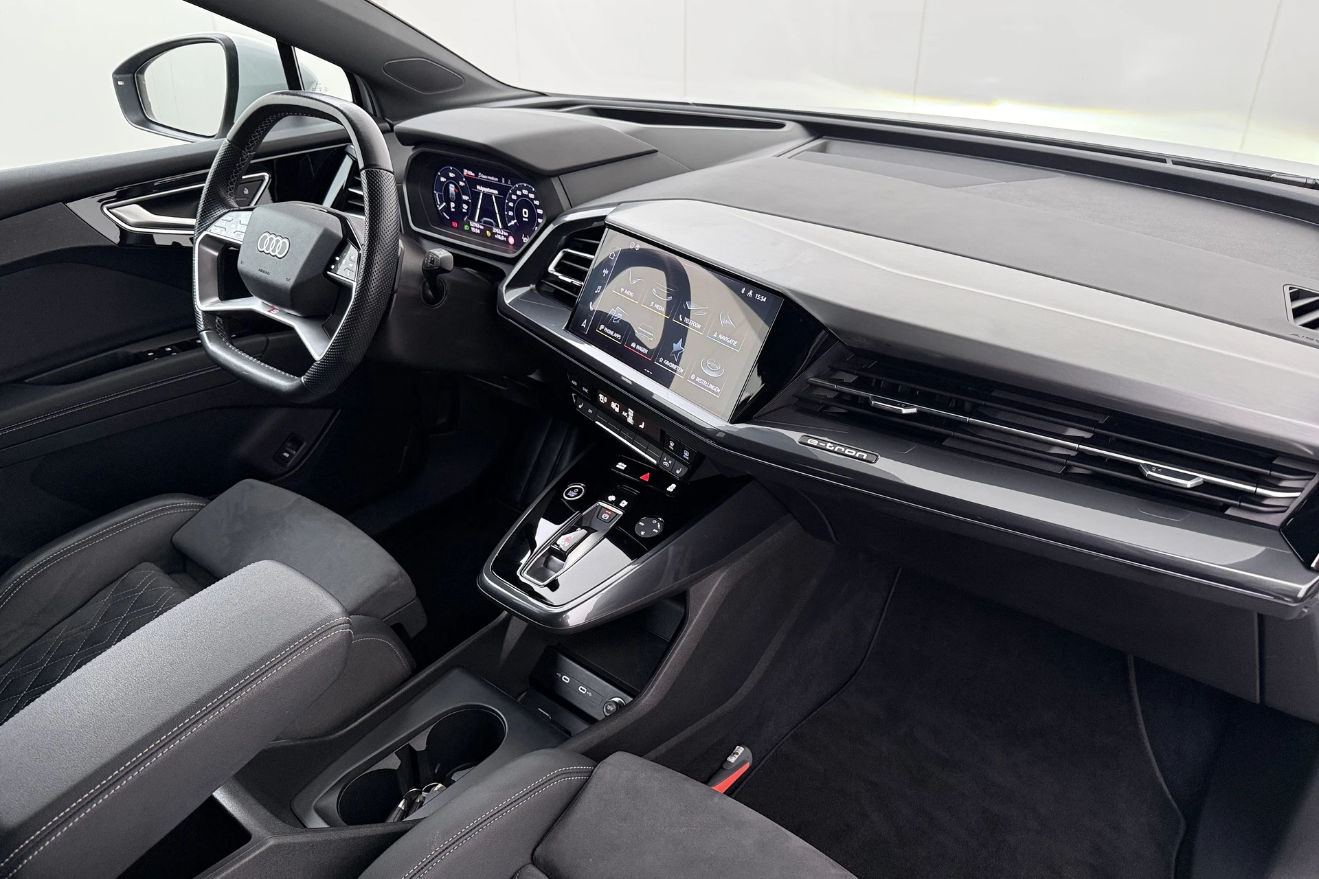 Hoofdafbeelding Audi Q4 e-tron